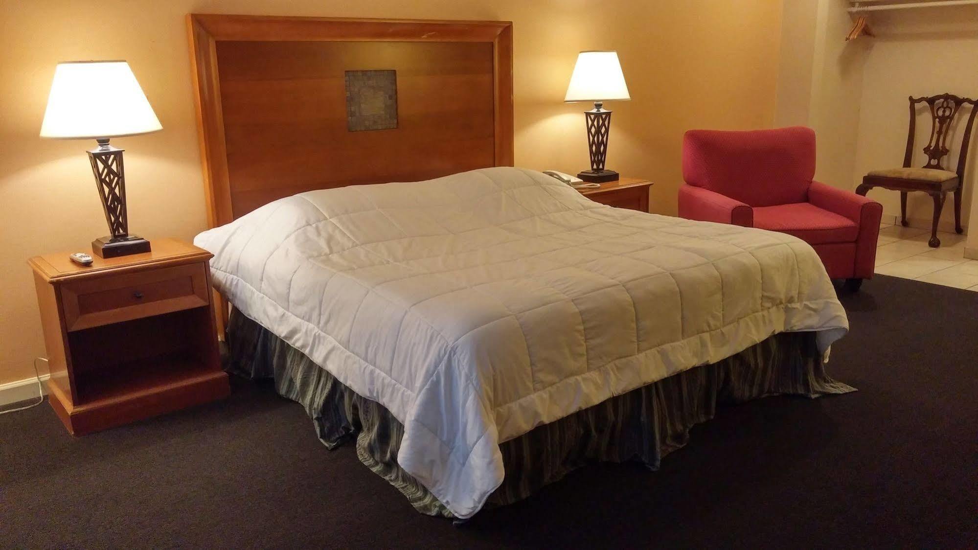 ОТЕЛЬ GRAYS HARBOR INN & SUITES АБЕРДИН, WA 2* (США) - от 8276 RUB | NOCHI